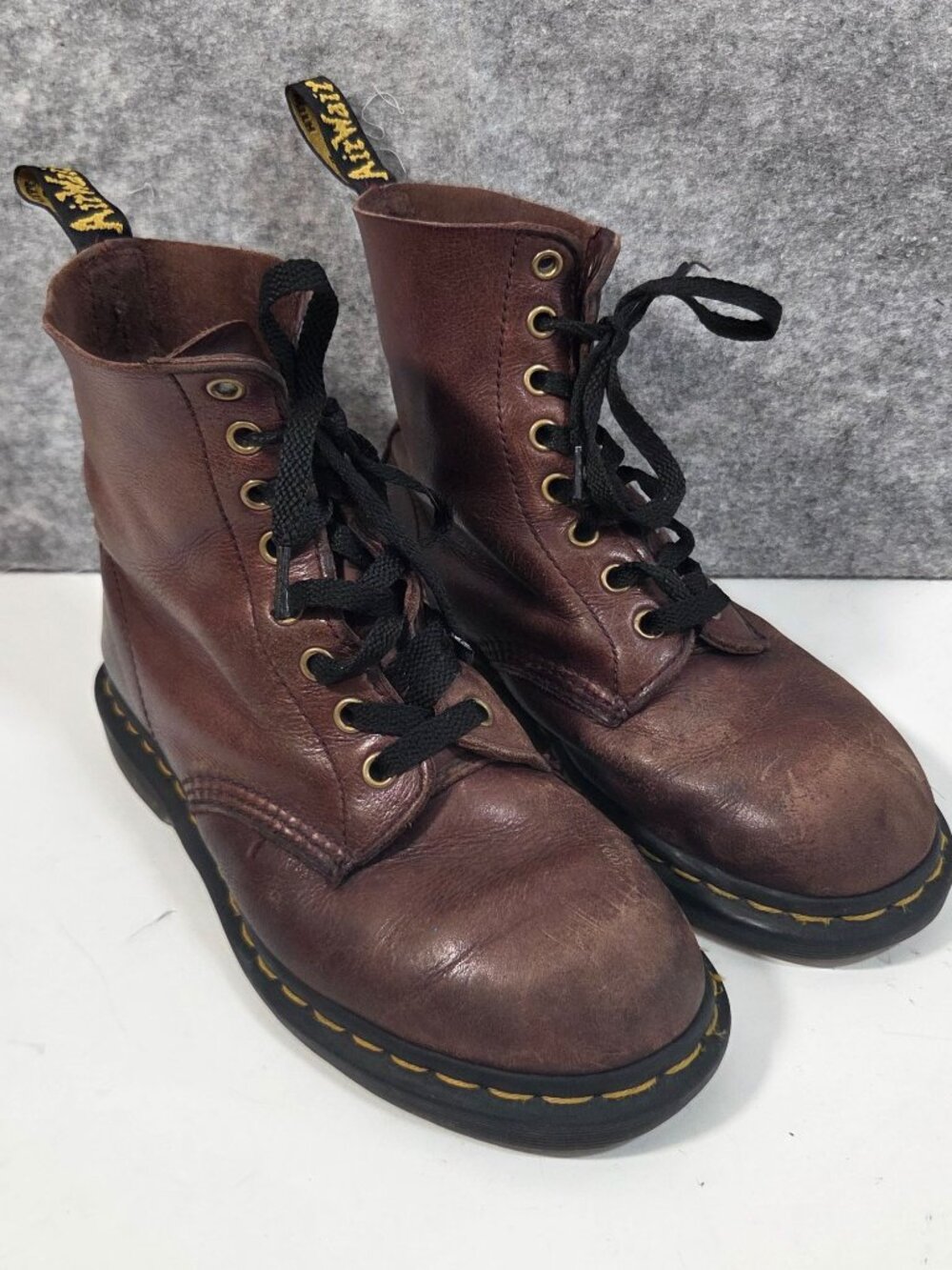Dr. Martens Brown Leather Boots Size 5 Vintage Grunge Combat Lace Up